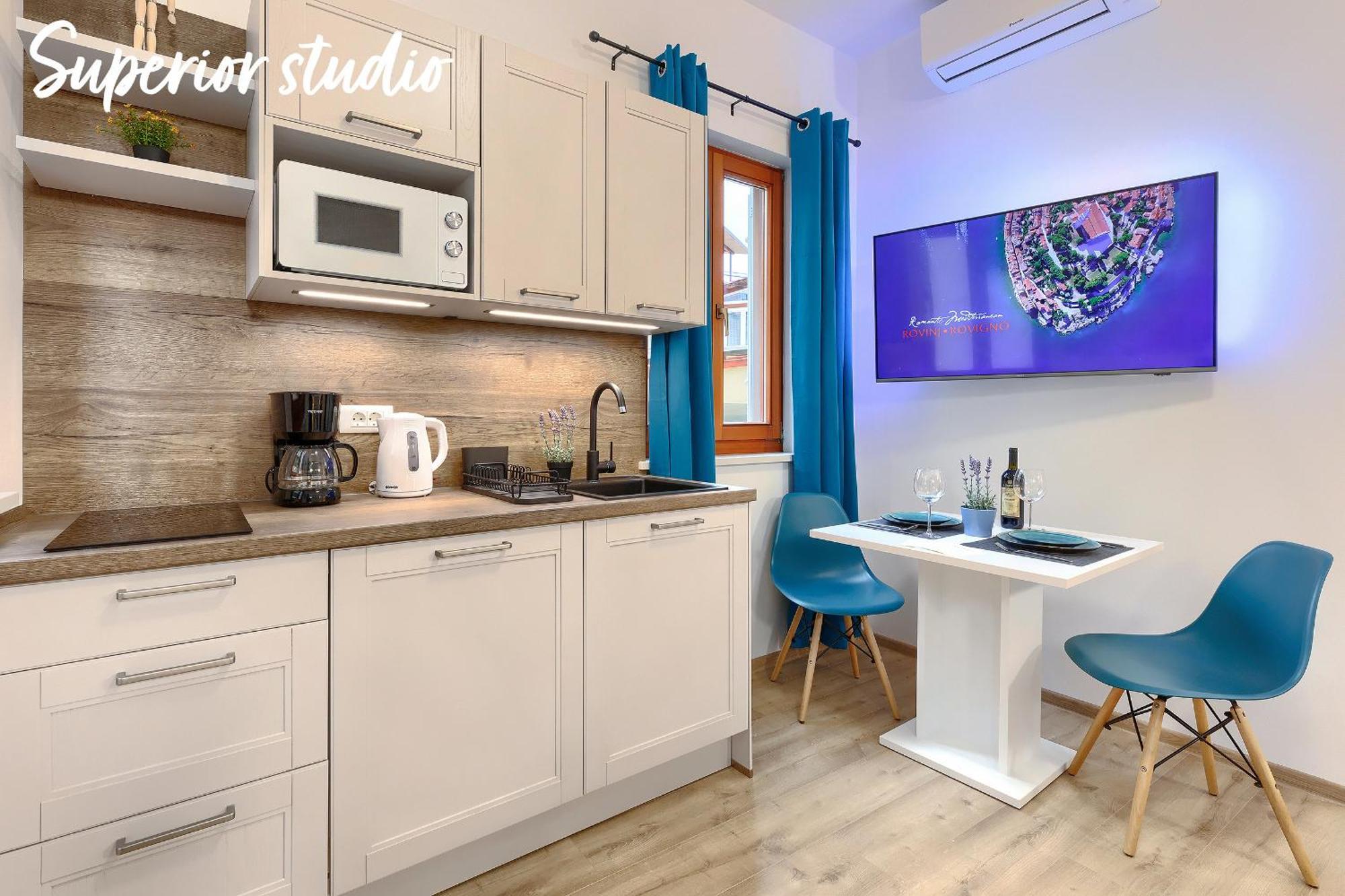 Studios Notte Sul Porto Rovinj Exterior foto